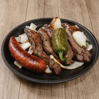 Carne Asada y Chorizo Skillet